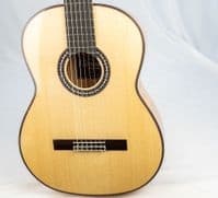 Cordoba F10 Flamenco Guitar with Polyfoam Case